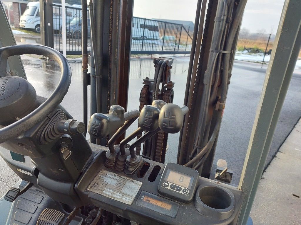 Toyota 2 ton diesel 2018!!!!