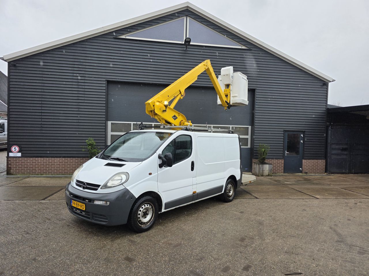 Opel Vivaro 1.9DTI 2.9T L1H1 Hoogwerker Versalift ET-26-NEXS