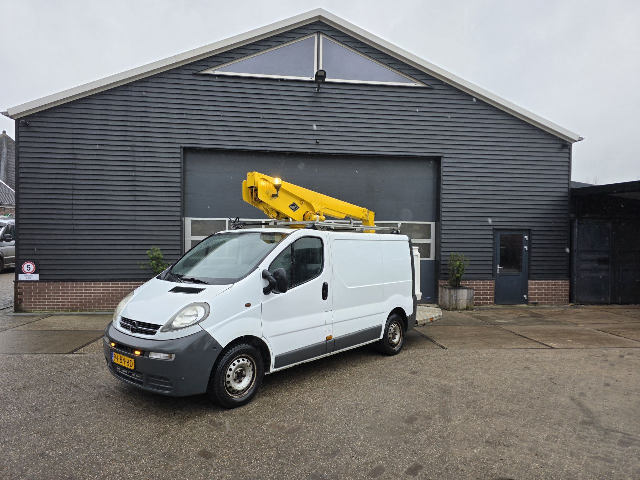 Opel Vivaro 1.9DTI 2.9T L1H1 Hoogwerker Versalift ET-26-NEXS