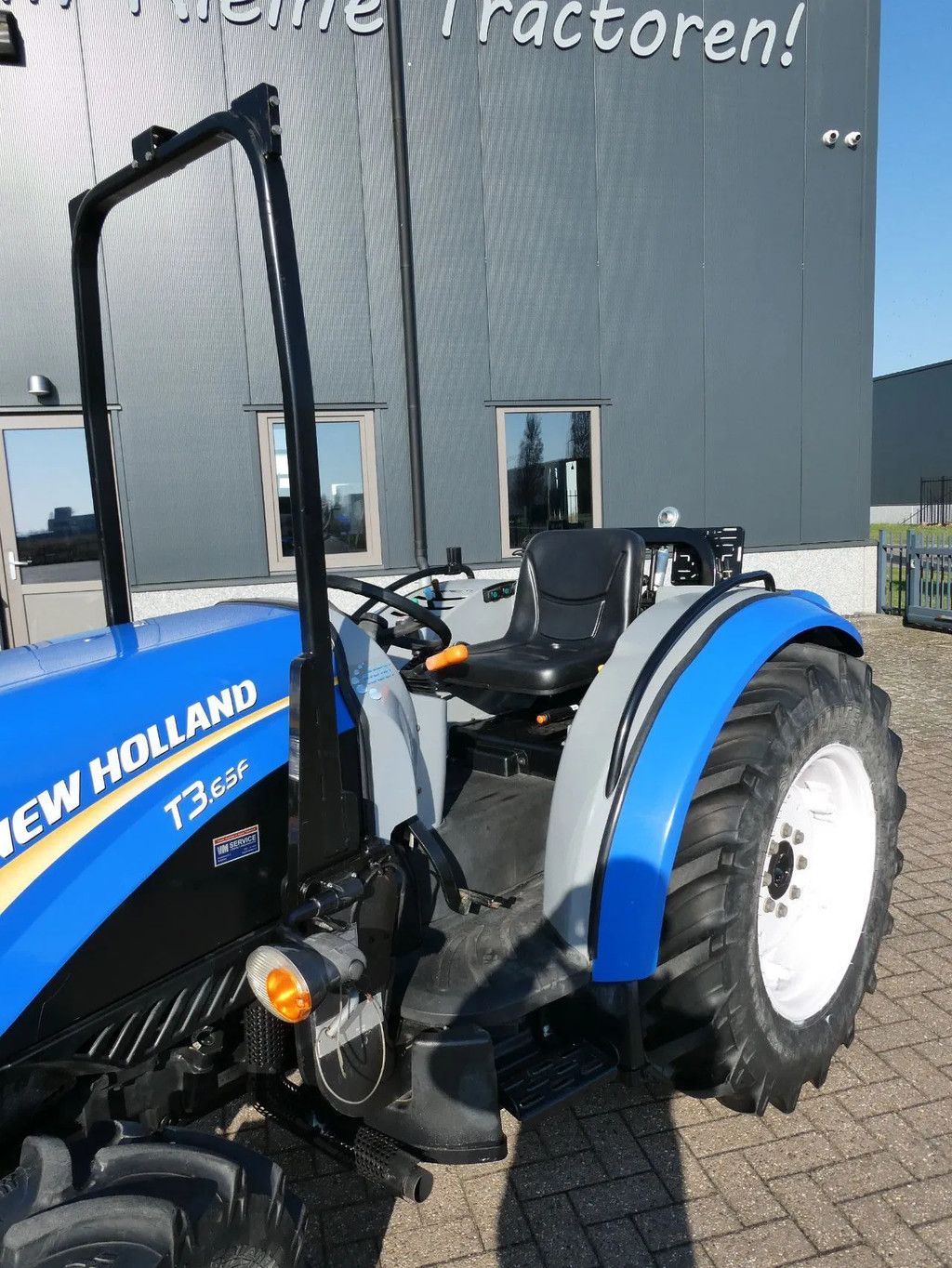 New Holland T3.65F 4wd / 03693 Draaiuren / Zeer lage urenstand