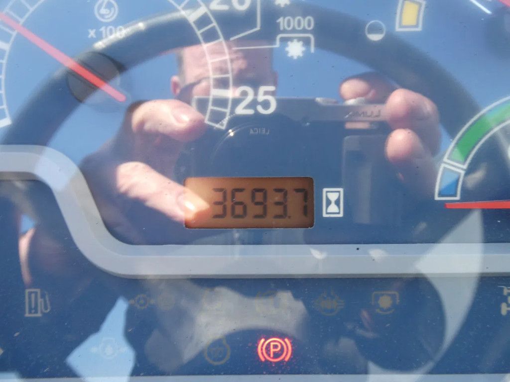 New Holland T3.65F 4wd / 03693 Draaiuren / Zeer lage urenstand