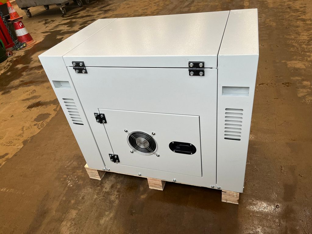 Giga power PLD12000SE 10 kVA silent generator