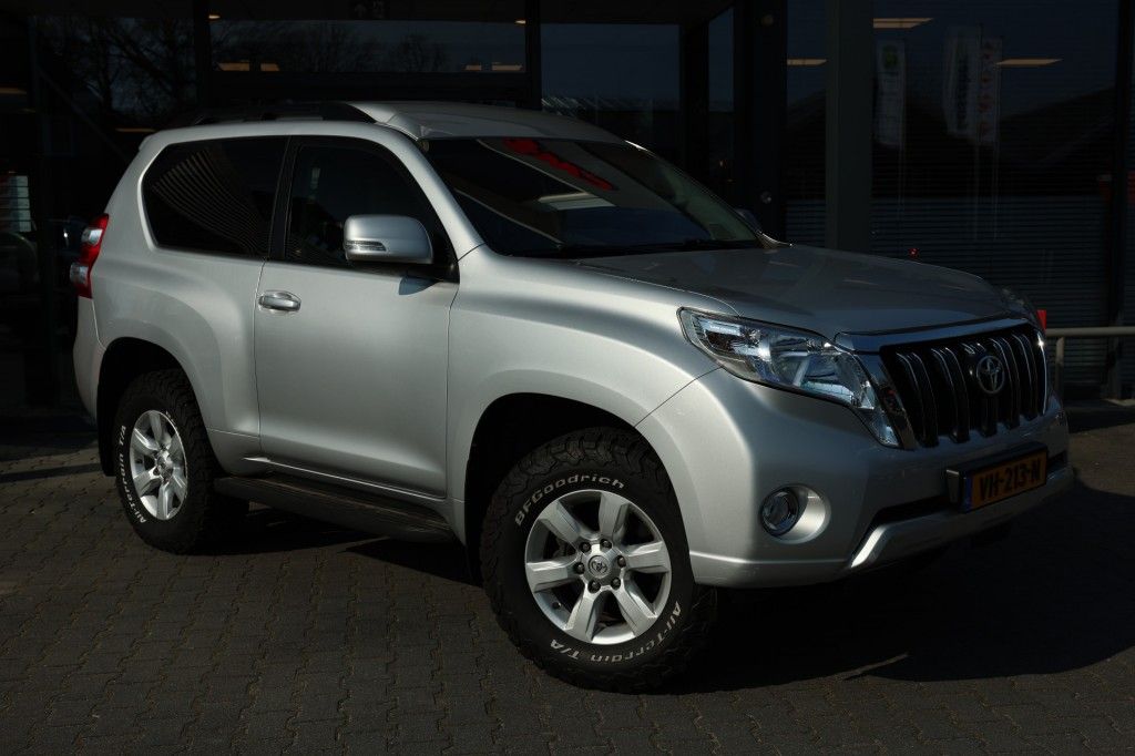 Toyota Landcruiser 150 2.8 D-4D 3DRS VX A/T VAN