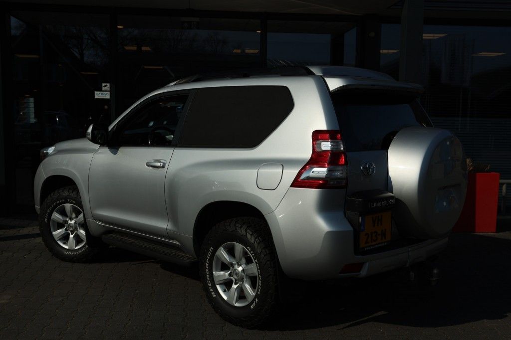 Toyota Landcruiser 150 2.8 D-4D 3DRS VX A/T VAN