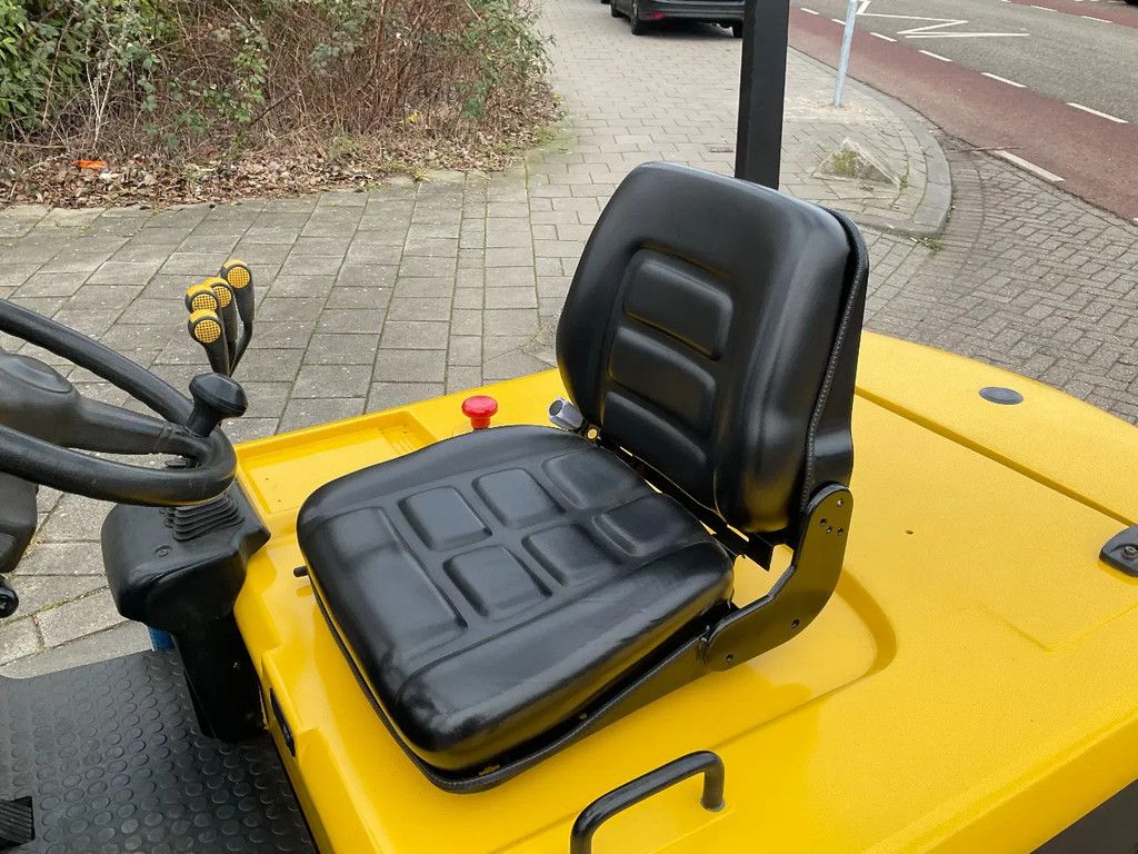 Hyundai 32B-7 2850KG 4.70METER HEFTRUCK