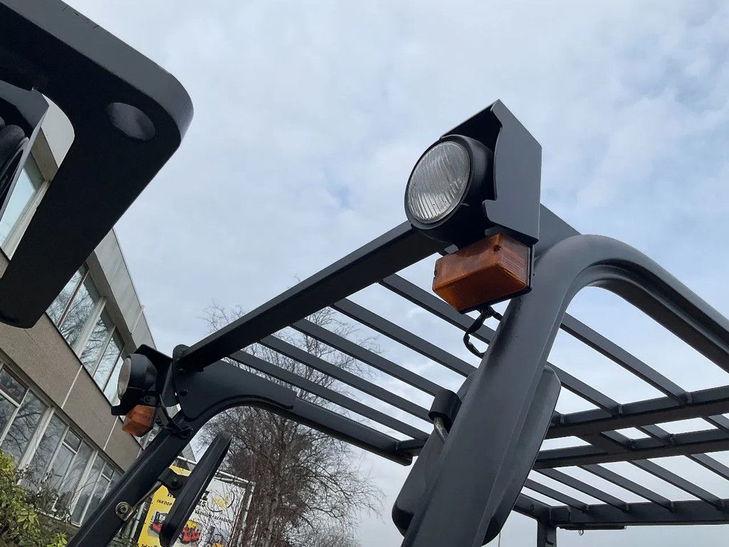 Hyundai 32B-7 2850KG 4.70METER HEFTRUCK