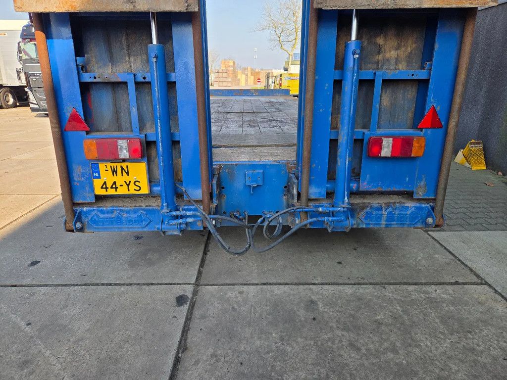 Nooteboom 3 as bladgeveerd, hydr rampen