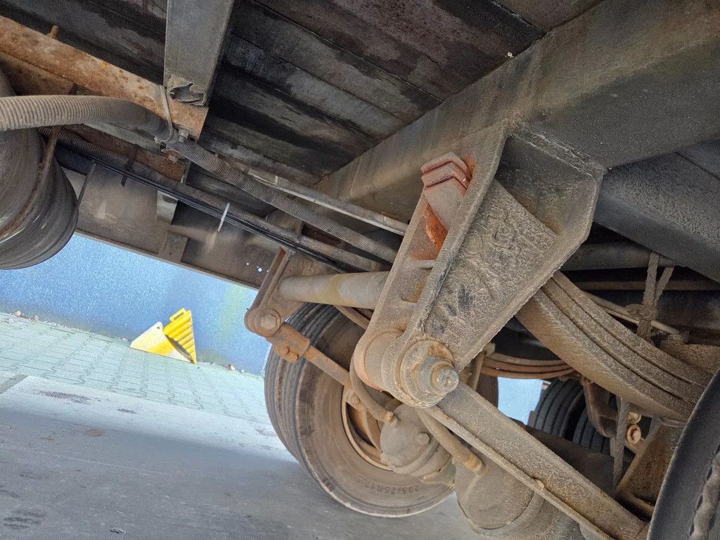 Nooteboom 3 as bladgeveerd, hydr rampen