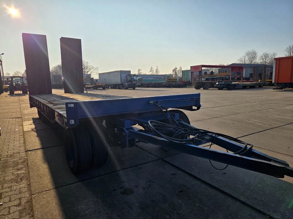 Nooteboom 3 as bladgeveerd, hydr rampen