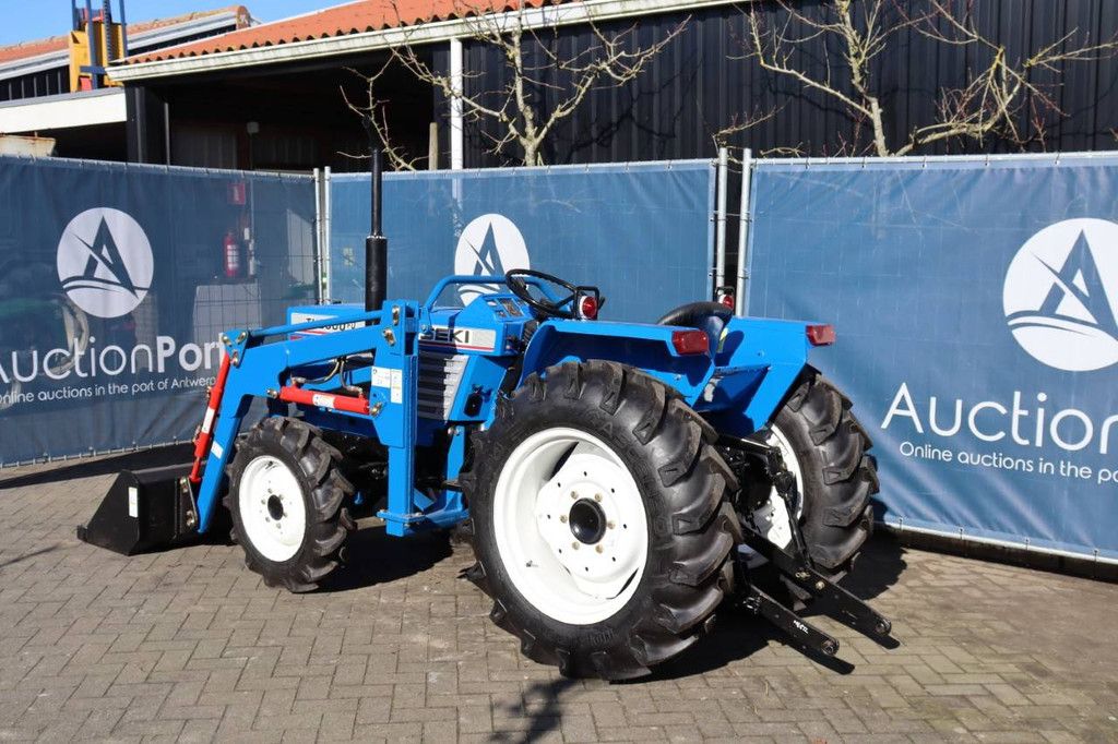 Iseki TL2300FD Diesel-Kleintraktor mit 23 PS und Frontlader