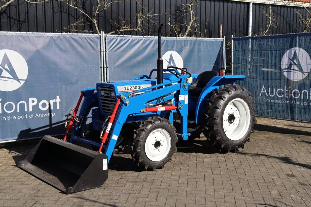 Iseki TL2300FD Diesel-Kleintraktor mit 23 PS und Frontlader