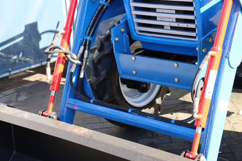 Iseki TL2300FD Diesel-Kleintraktor mit 23 PS und Frontlader