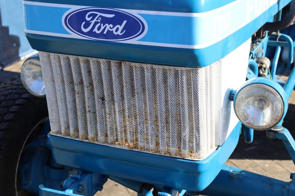 Kleintraktor Ford 1710 Diesel 26 PS mit Mähwerk