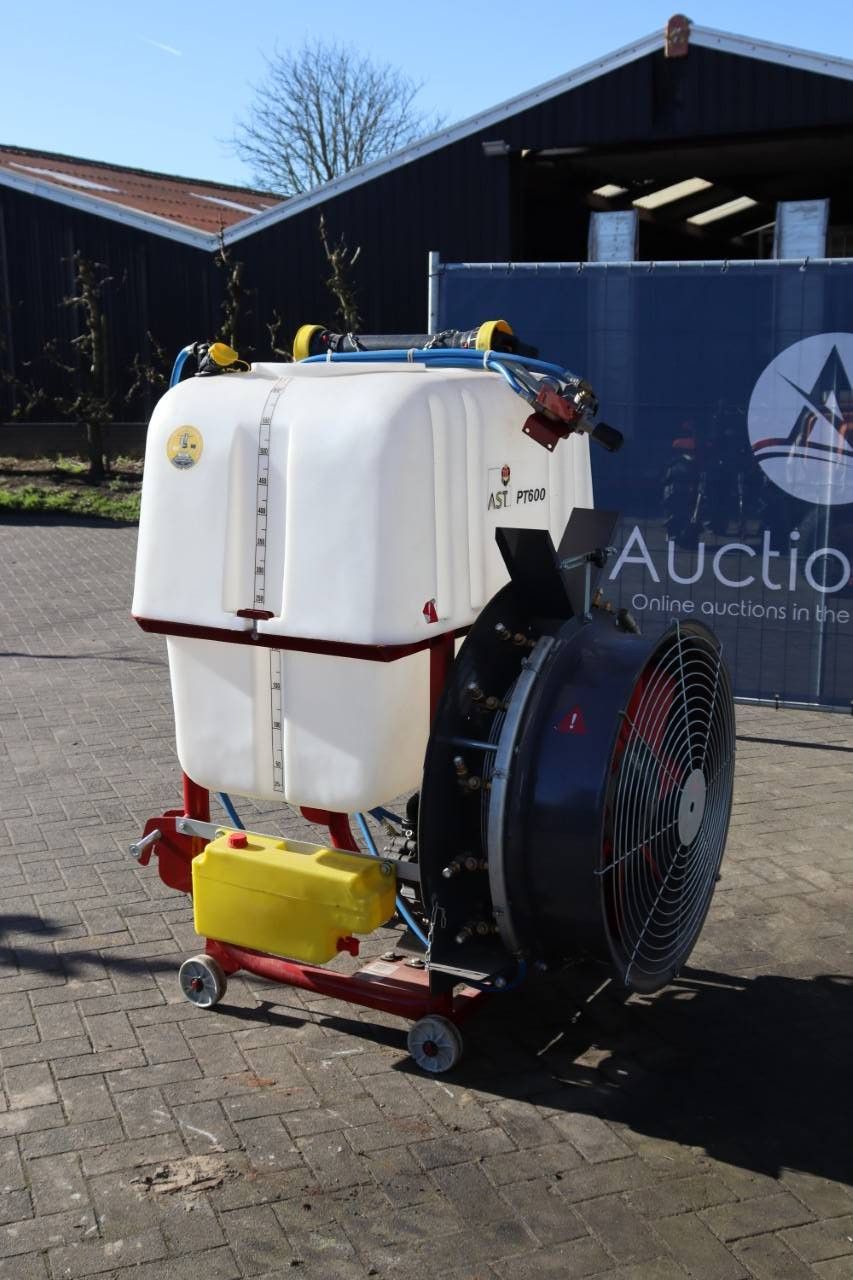 Feldspritze AST PT600 2024