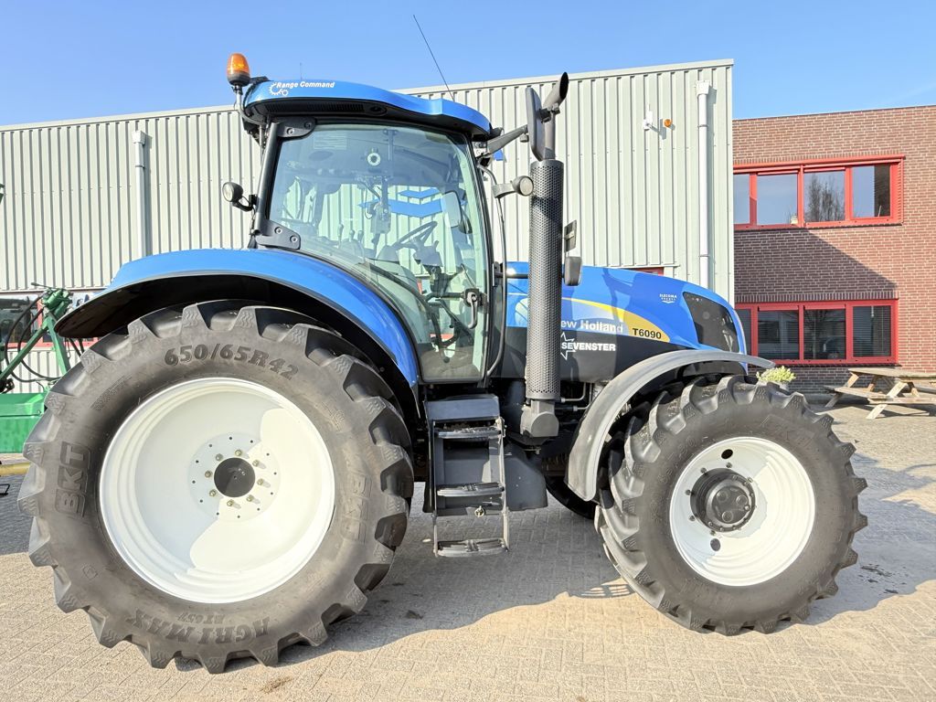 New Holland NH T6090 Range Command