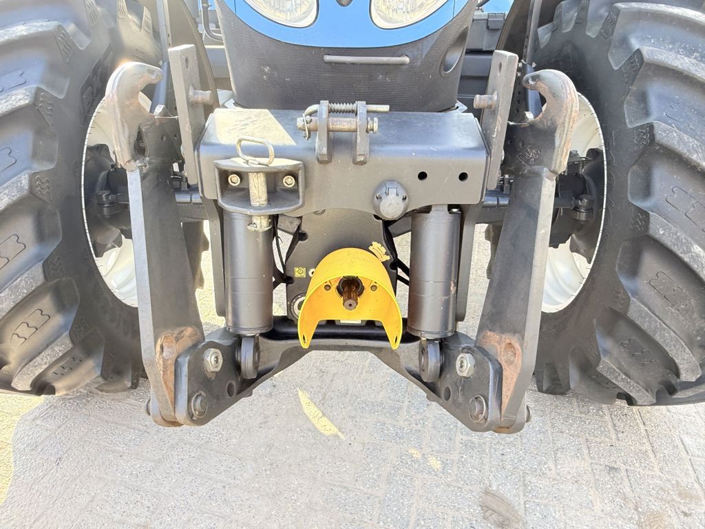 New Holland NH T6090 Range Command