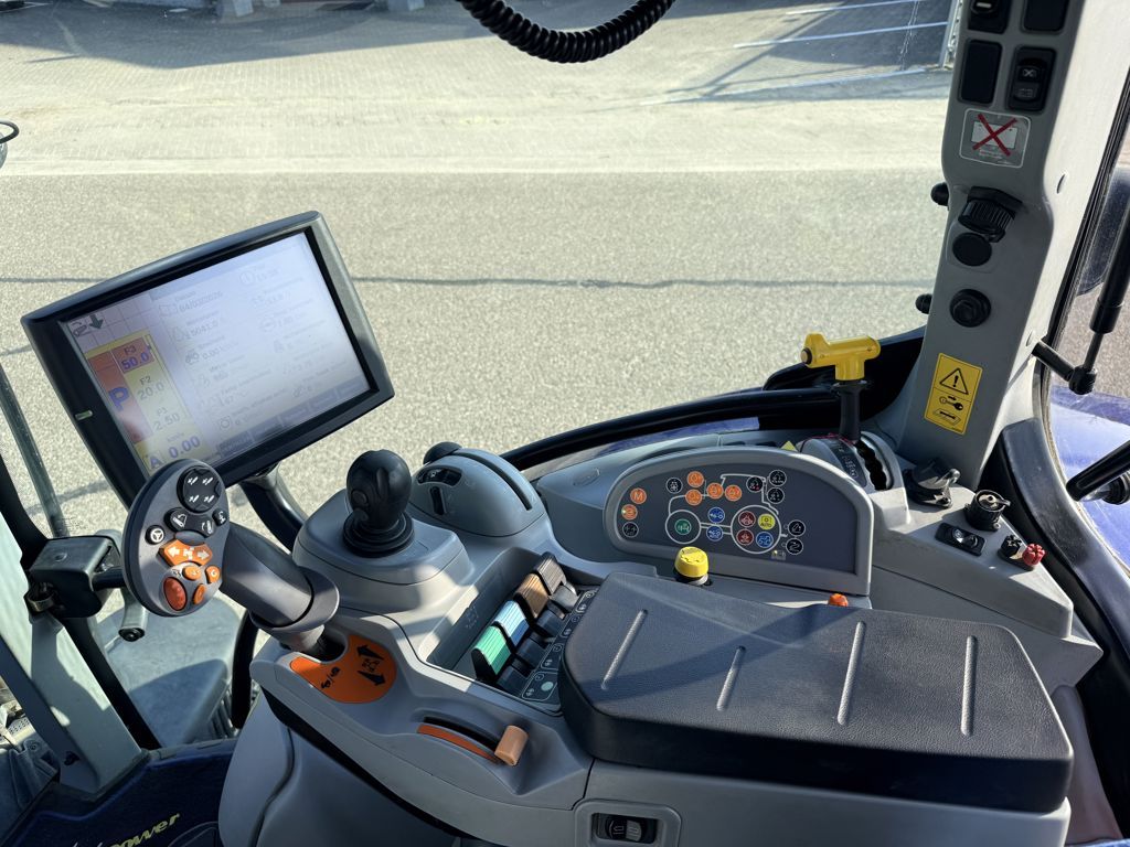 New Holland T7.200 Auto Command
