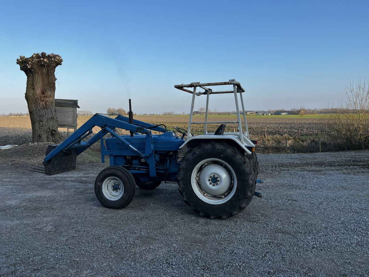Ford 3600 met voorlader