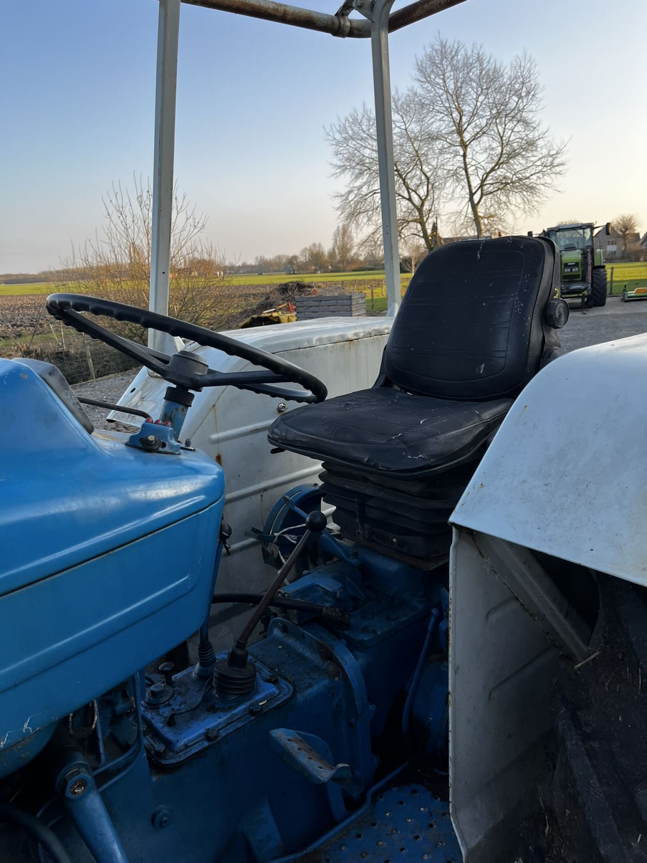 Ford 3600 met voorlader