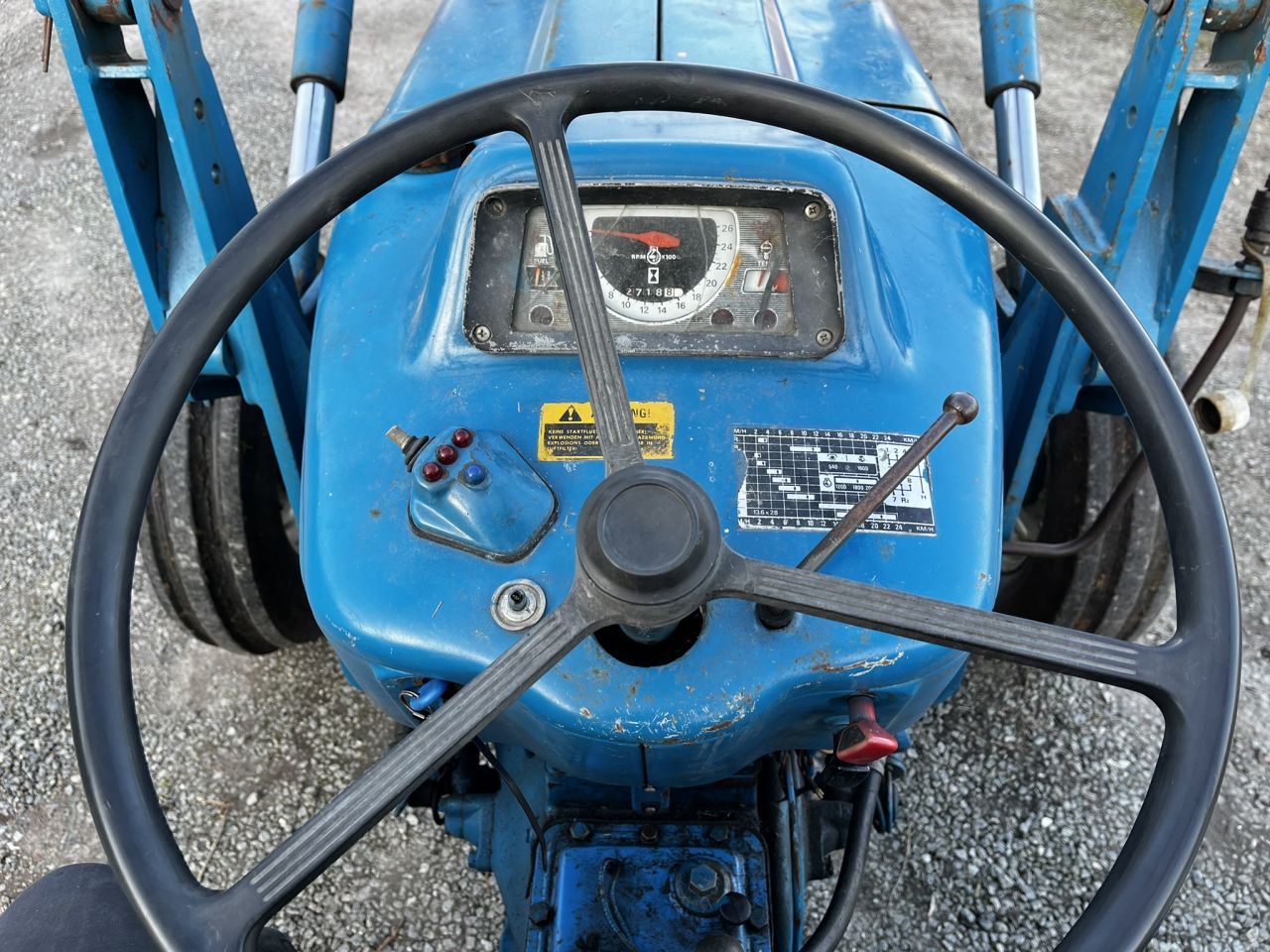 Ford 3600 met voorlader