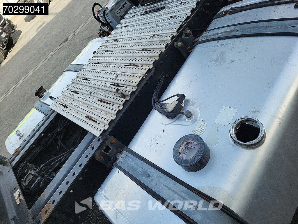 MAN TGX 18.500 4X2 DAMAGED! NL-Truck Retarder 2x Tanks Standklima Xenon Euro 6