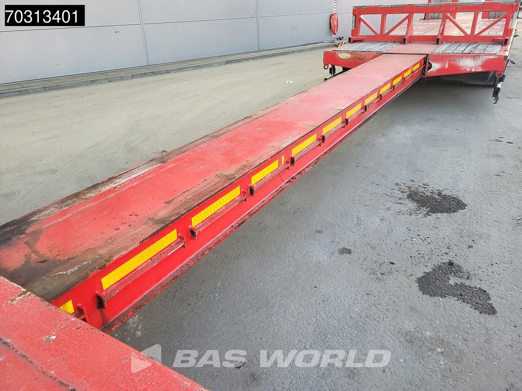 Kässbohrer 4 axles Extendable Lifting Axle 2x Steering Axle