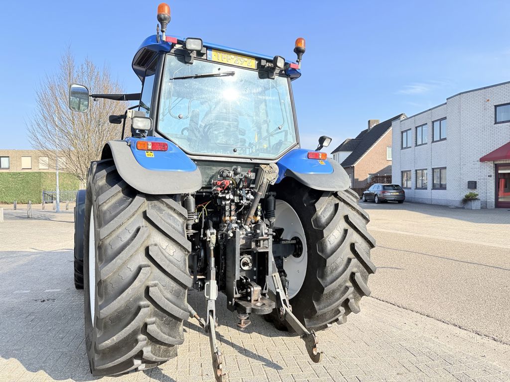 New Holland TM120 Range Command Fronthef + PTO