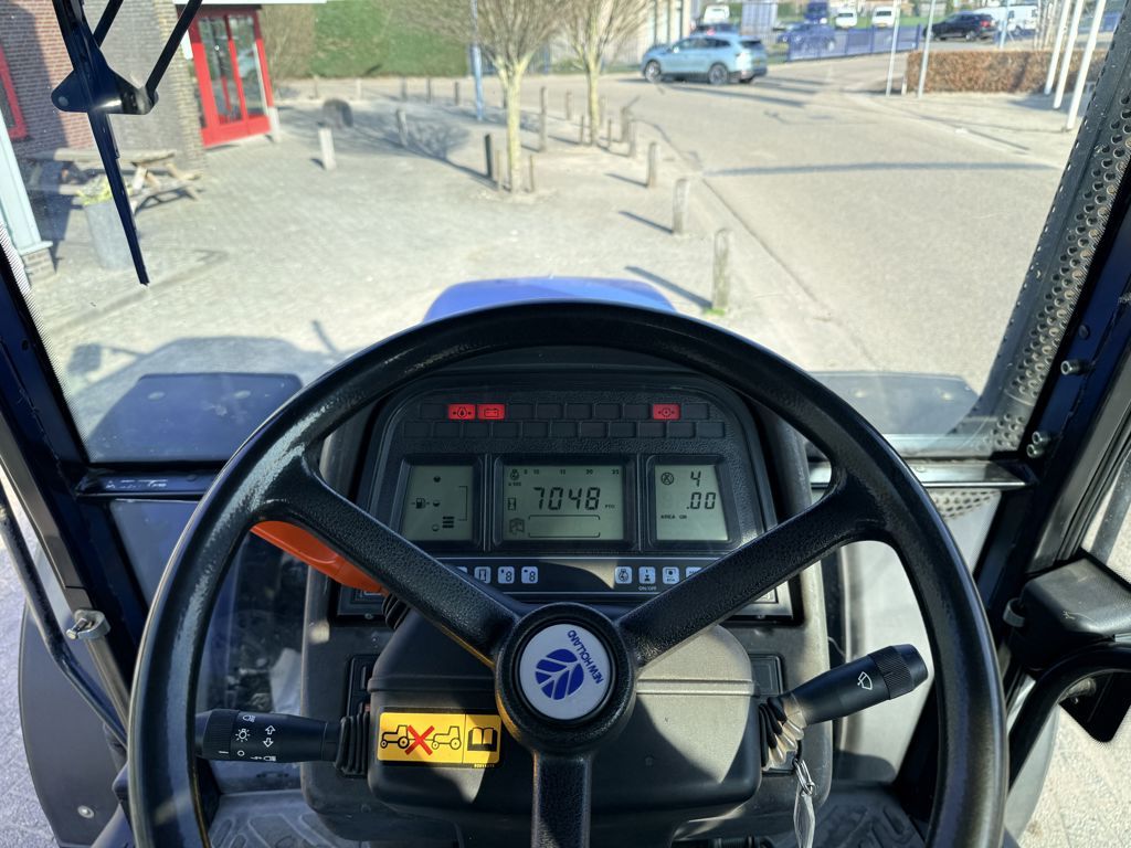 New Holland TM120 Range Command Fronthef + PTO