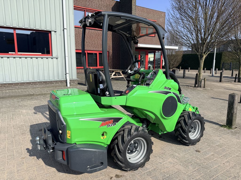 Avant 528 TDL
