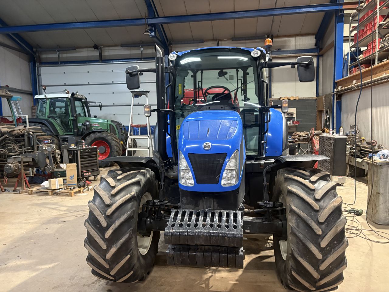 New Holland T5.105 electro command