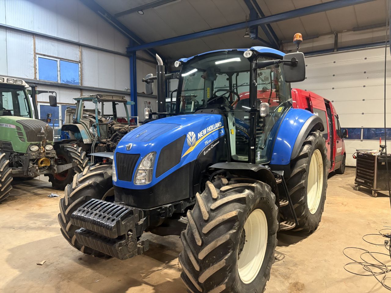 New Holland T5.105 electro command