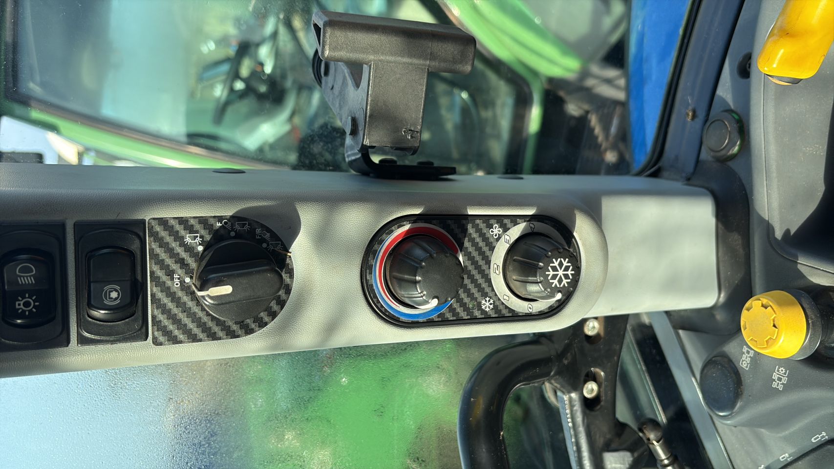 New Holland T5.105 electro command