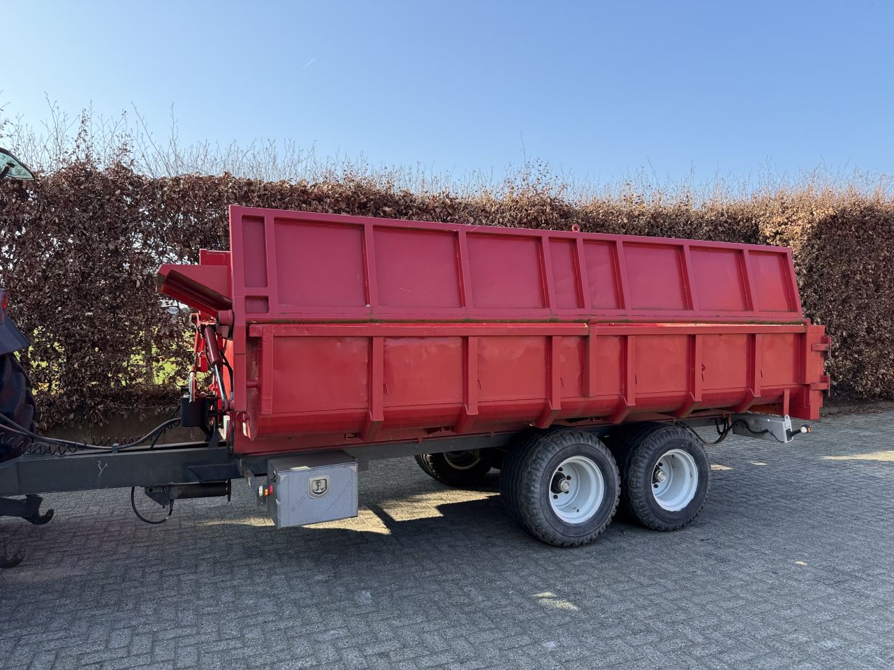 LBA kipper aangepast voor sloot maaien!