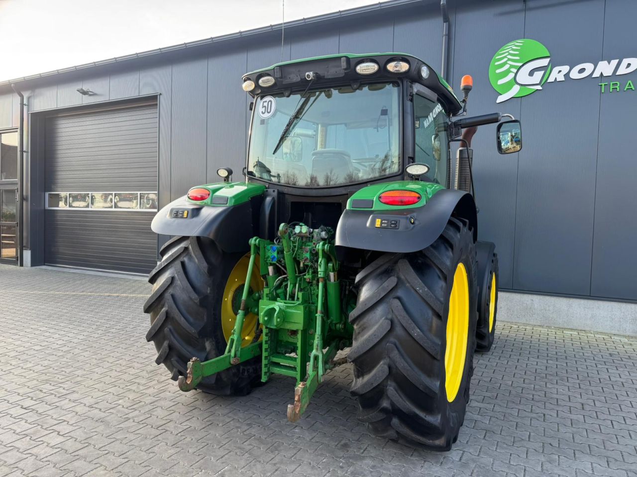 John Deere 6125R AP