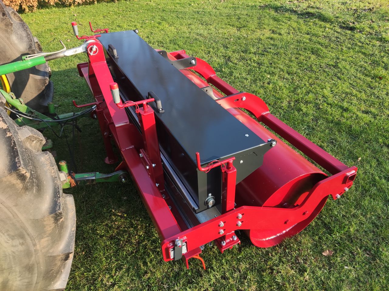 NIEUWE (door)zaaimachines voor (midi)tractor (200 cm.)