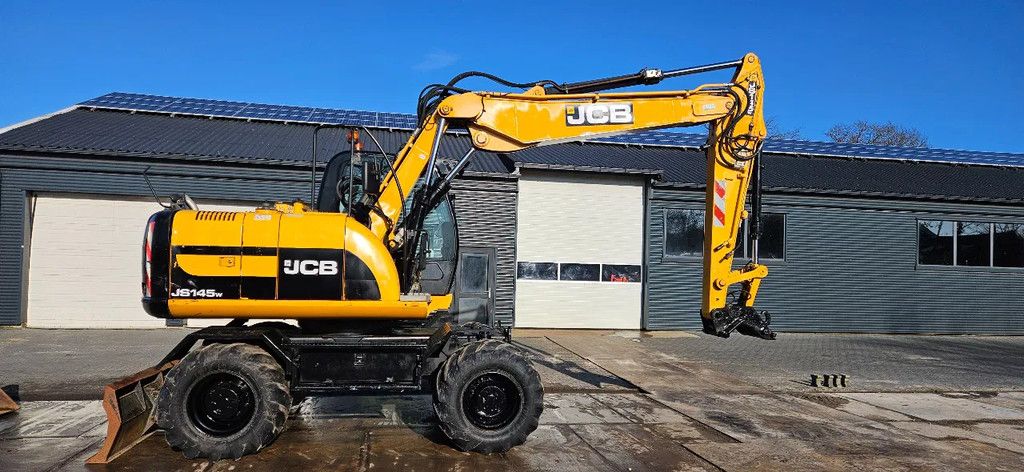JCB JS145 W