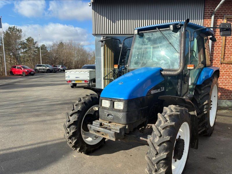 New Holland TL90