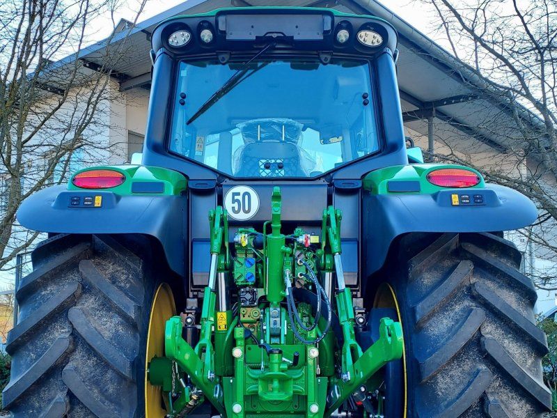 John Deere 6M 125