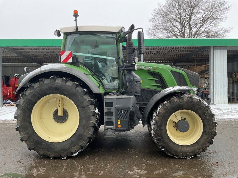 Fendt 828 Vario S4 ProfiPlus