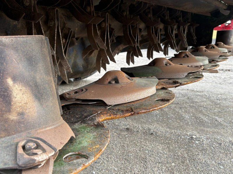 Krone Easycut B 1000 CV og F 360 CV med bånd