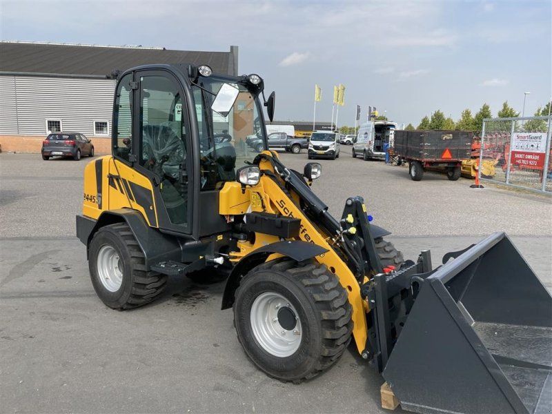 Schäffer 2445S Kabine