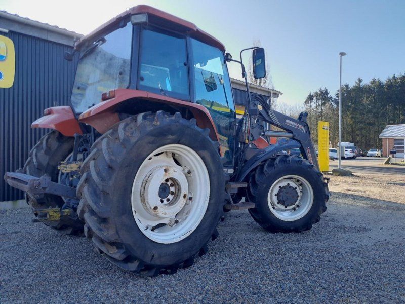New Holland TL100