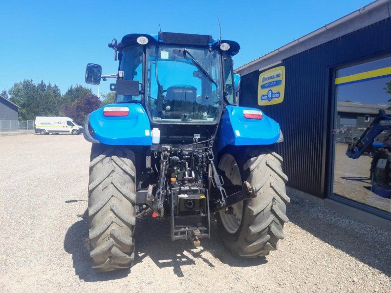 New Holland T5.115 MED LÆSSER