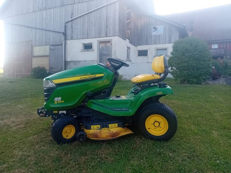 John Deere X 354