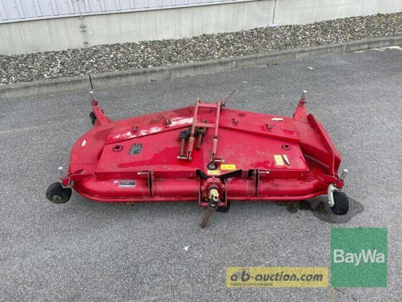 Massey Ferguson ZWISCHENACHSMÄHW.J2S1540