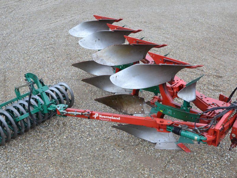 Kverneland 4 furet EM 100-160-9 med packomat  . Flot og velholdt