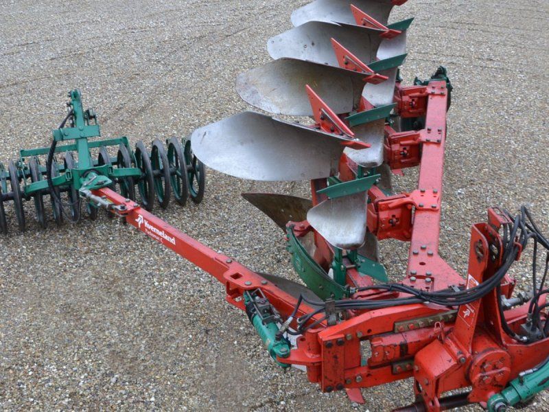 Kverneland 4 furet EM 100-160-9 med packomat  . Flot og velholdt