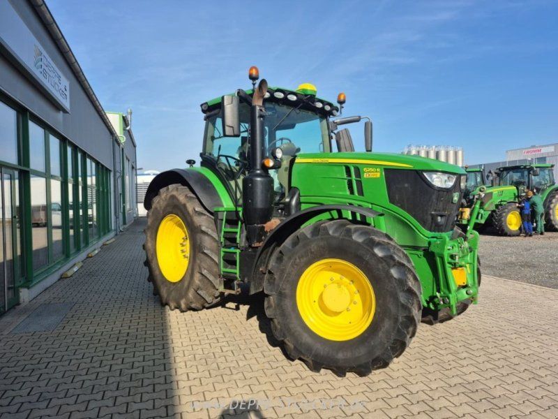 John Deere 6250R