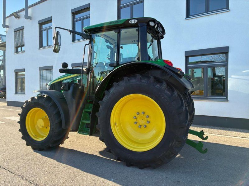 John Deere 6120 M