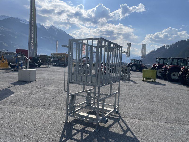 Fliegl AgroCenter Arbeitsbühne hoch Euro